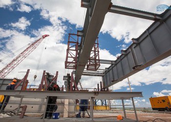 Строители начали монтаж пролетов моста через Керченский пролив