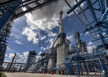 На Омском нефтеперерабатывающем заводе началось строительство установки по производству водорода