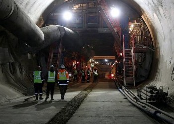 Километровый железнодорожный тоннель проложили на подходах к Крымскому мосту