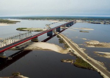 Открылось автомобильное движение по мосту через р.Надым