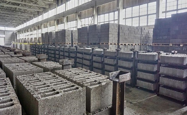 В Увате открылось новое производство керамзитобетонных блоков