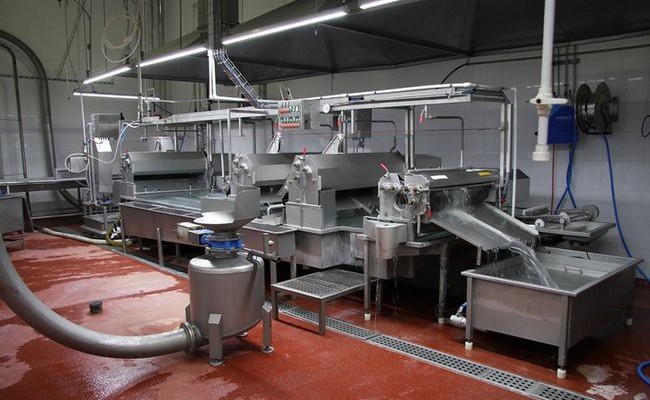 Курский мясоперерабатывающий завод запустил новую линию колбасной оболочки