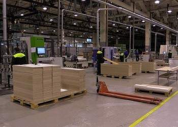 Фабрика производства корпусной мебели открылась во Владимирской области