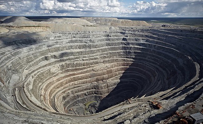 АЛРОСА получила первые алмазы с Верхне-Мунского месторождения