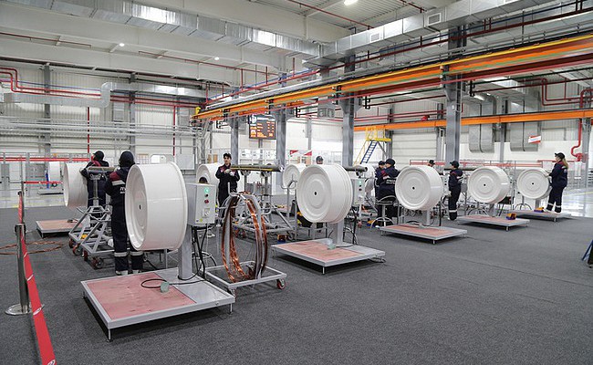 «Лукойл» открыл завод по производству вентильных двигателей