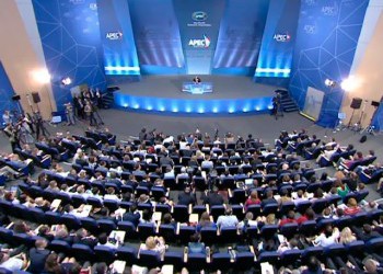 Во Владивостоке открылся парламентский саммит АТЭС