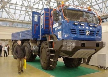 Представлен новый вездеход на шинах низкого давления «КАМАЗ-Арктика»