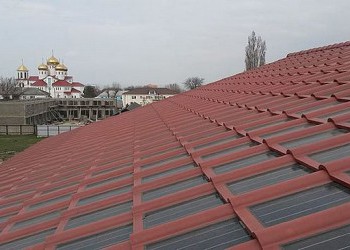 Российская компания запатентовала черепицу на солнечных батареях