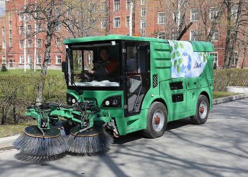 Машиностроительный завод имени М. И. Калинина разработал коммунальную машину МК-2000