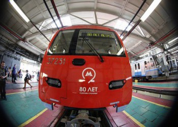 В московском метро начал курсировать поезд, управляемый автопилотом