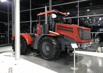 Кировский завод представил в ФРГ два новых трактора «Кировец»