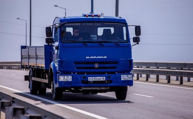 На автоподходе к Крымскому мосту завершились испытания отечественного беспилотного транспорта