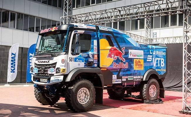 «КАМАЗ-мастер» представил спортивный грузовик поколения К5