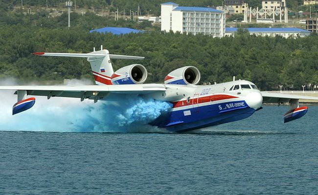 Гордость авиации РФ: уникальный самолет-амбифия Бе-200 готов покорить США