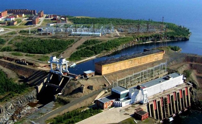 Третий пусковой комплекс Усть-Хантайской ГЭС в Красноярском крае запущен в работу