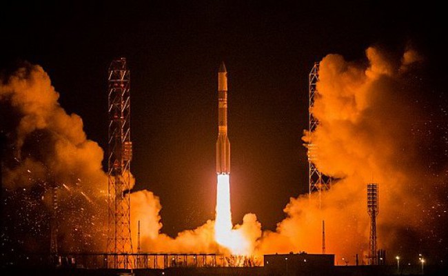 "Протон-М" успешно вывел российский спутник связи на околоземную опорную орбиту