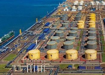 Белоруссия начала экспорт нефтепродуктов через порты России