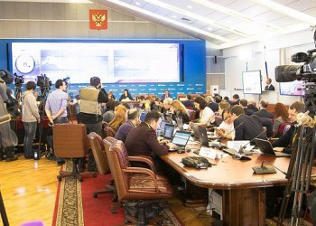 Явка по России на выборах президента на 17:00 составила 51,9%