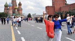 Среди китайцев набирает популярность «красный туризм» в Россию