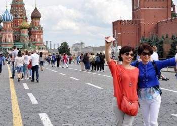 Среди китайцев набирает популярность «красный туризм» в Россию