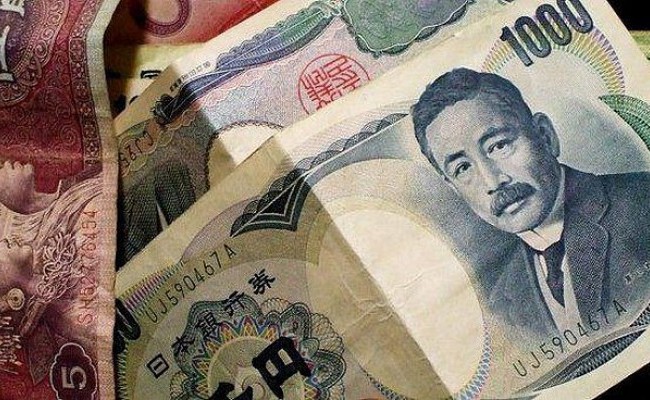 Япония предложила России заменить при расчетах доллар на йену