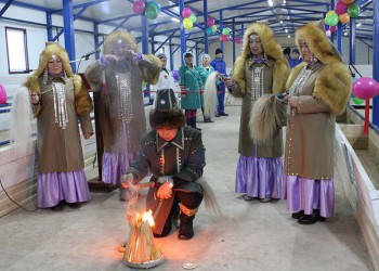 В Олёкминском районе Якутии открылась новая ферма на 240 голов и телятник