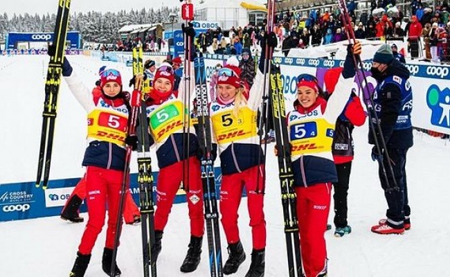Женская сборная России по лыжам вырывает победу в эстафете на этапе Кубка мира
