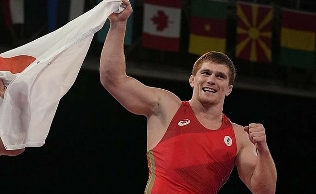Евлоев завоевал золотую медаль в греко-римской борьбе на Олимпиаде