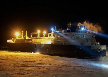 В 2017 г объем перевозок по Северному морскому пути вырос почти на 43%
