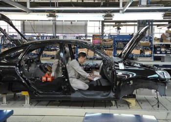 В России резко выросли объемы производства автомобилей